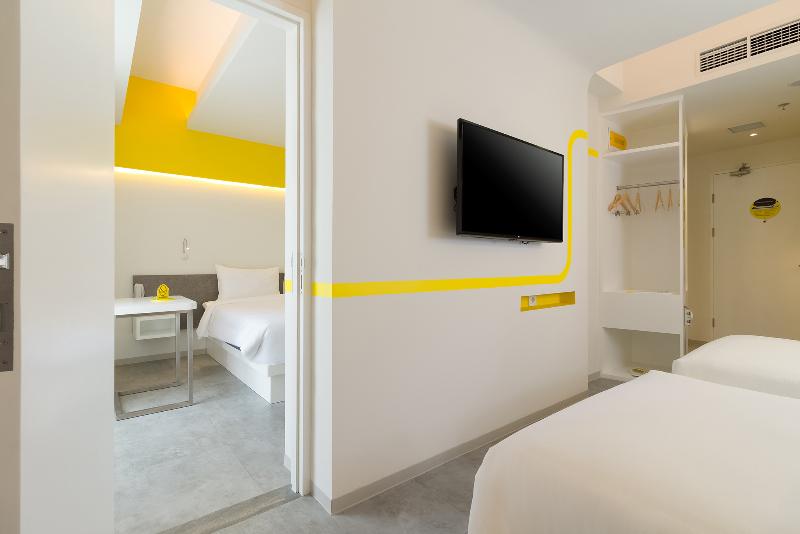 Yello Hotel Kuta Beachwalk Bali - Oda