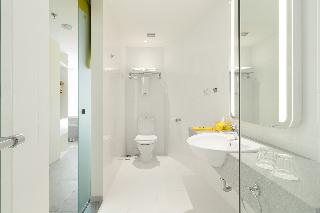 Yello Hotel Kuta Beachwalk Bali fotoÄŸrafÄ±