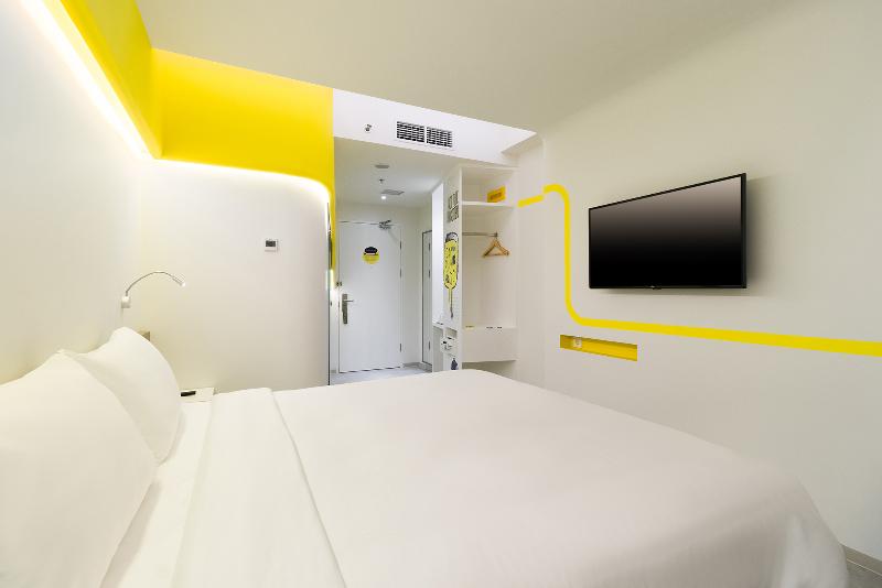Yello Hotel Kuta Beachwalk Bali - Oda