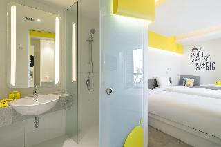 Yello Hotel Kuta Beachwalk Bali fotoÄŸrafÄ±