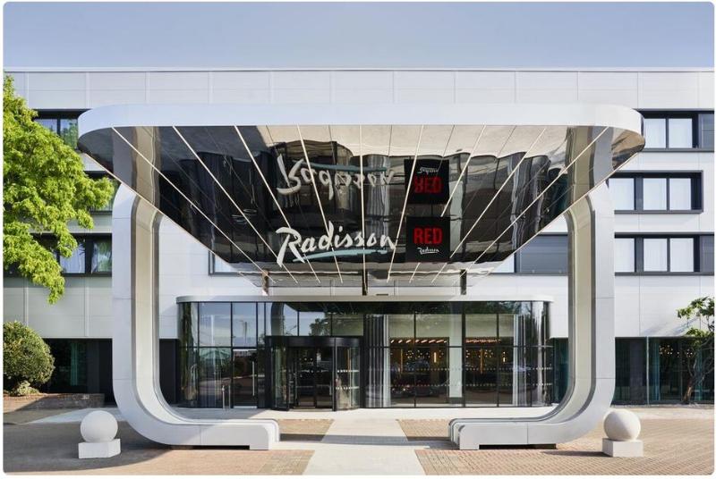 Radisson Red London Gatwick Airport - Genel
