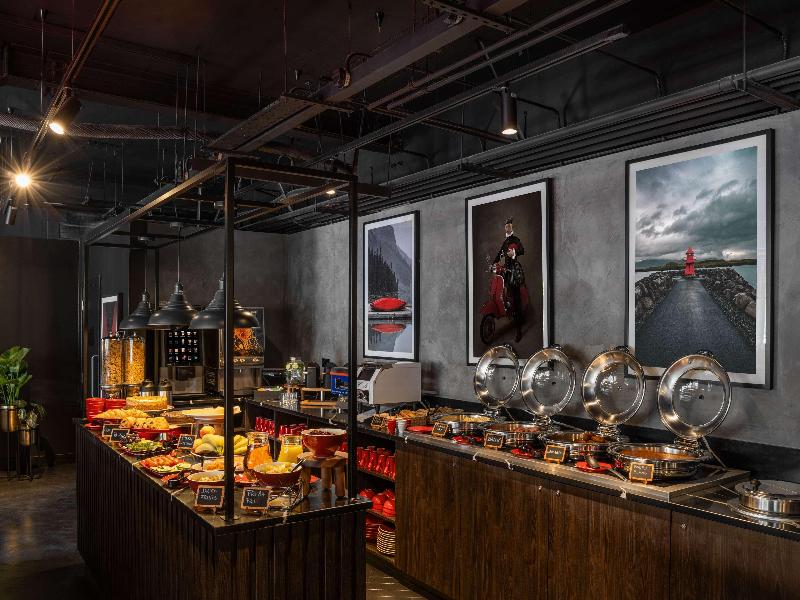 Radisson Red London Gatwick Airport - Restoran