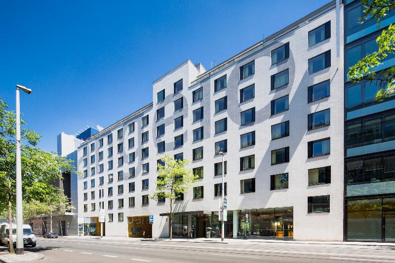 OREA Hotel Angelo Praha - Genel