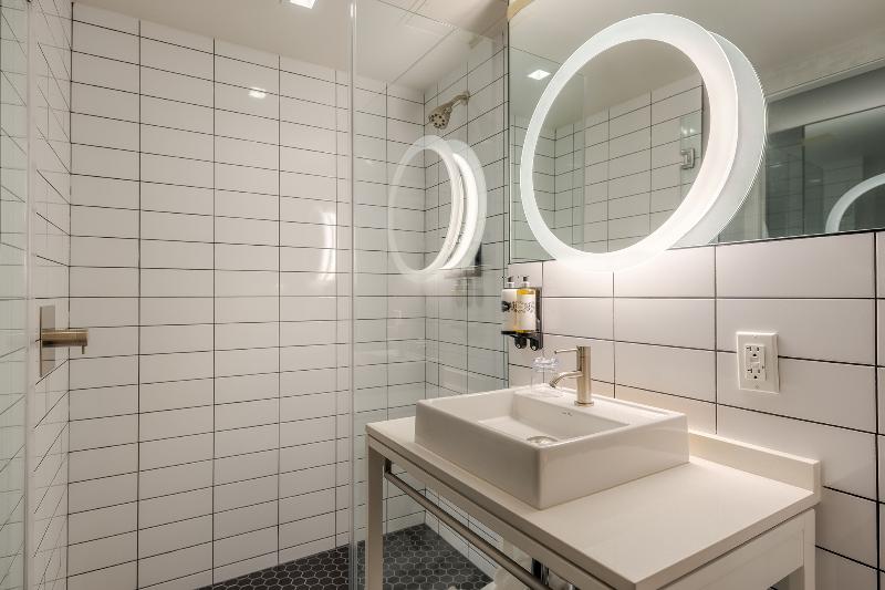 Pestana CR7 Times Square City Center Hotel - Oda