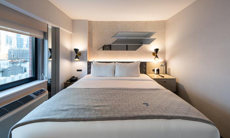Pestana CR7 Times Square City Center Hotel - Oda