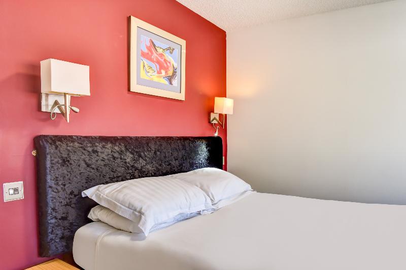 The Hotel Rafiya, Redditch - Oda