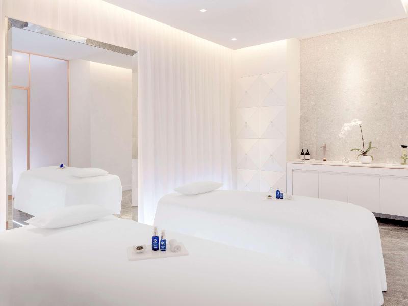 SLS Dubai Hotel & Residences - Aktivite