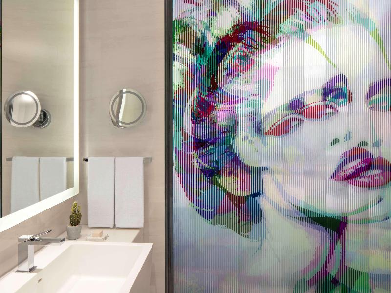 SLS Dubai Hotel & Residences - Oda