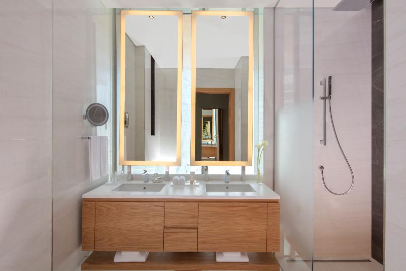 SLS Dubai Hotel & Residences - Oda