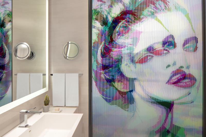 SLS Dubai Hotel & Residences - Oda
