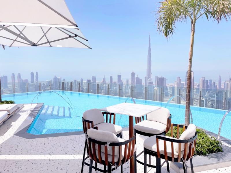 SLS Dubai Hotel & Residences - Havuz