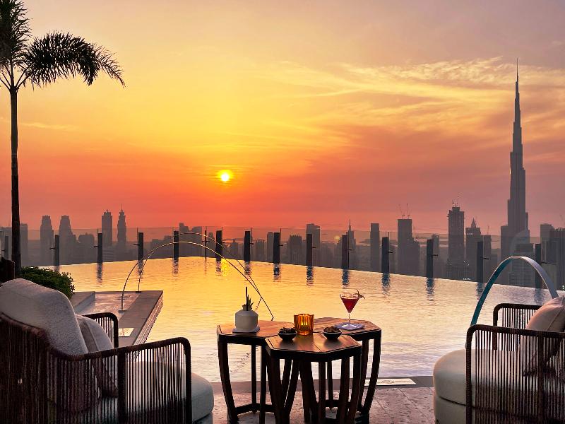 SLS Dubai Hotel & Residences - Havuz