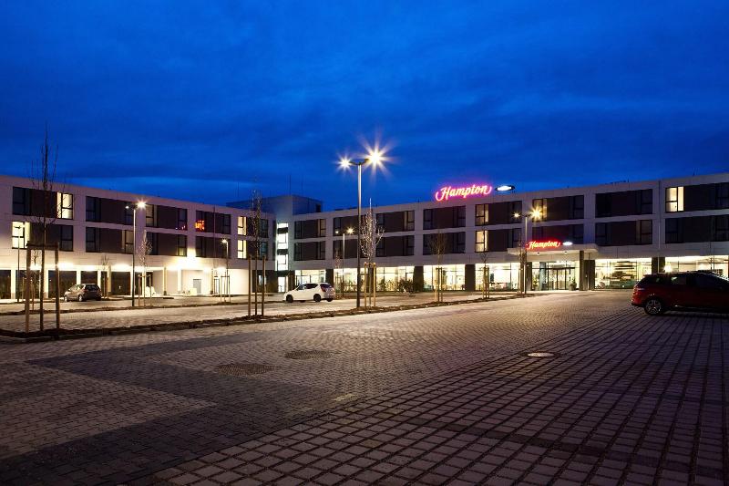 Hampton by Hilton Munich Airport South - Restoran