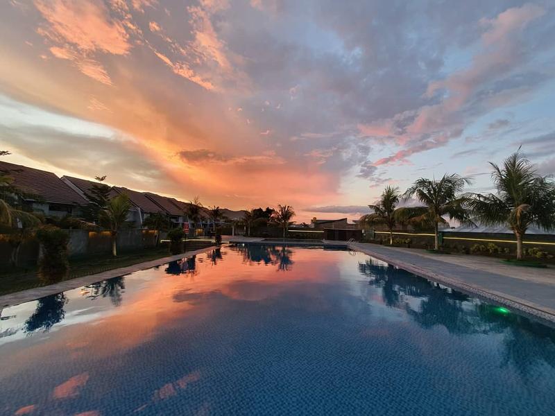 Aston Gorontalo Hotel & Convention Center - Havuz