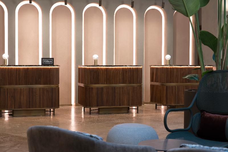DoubleTree by Hilton Rome Monti - Lobi