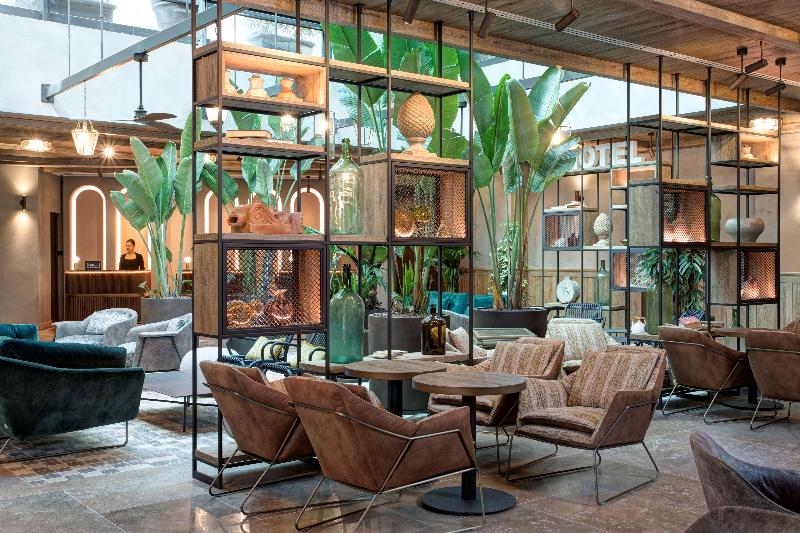 DoubleTree by Hilton Rome Monti - Lobi