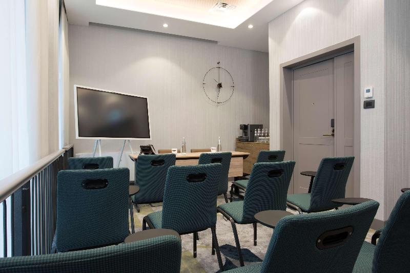 DoubleTree by Hilton Rome Monti - Genel