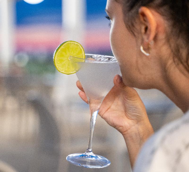 Red Sun Village - Bar