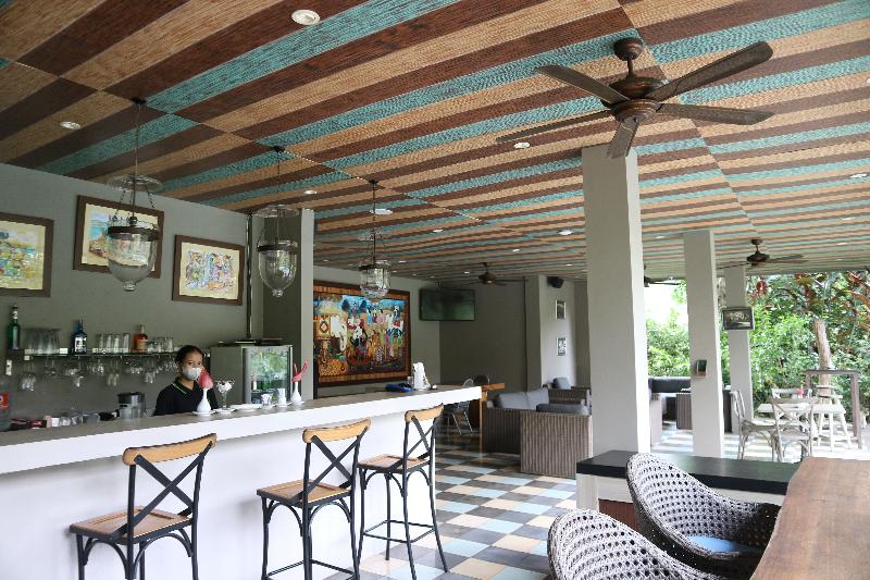 Amanuba Hotel & Resort Rancamaya - Bar