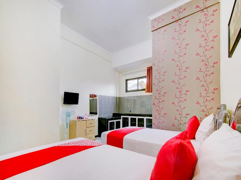 OYO 90151 Guest House 180 - Oda