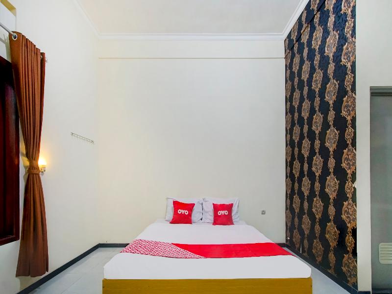 OYO 90151 Guest House 180 - Oda
