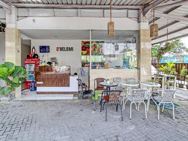 OYO 90253 DHelomi - Lobi