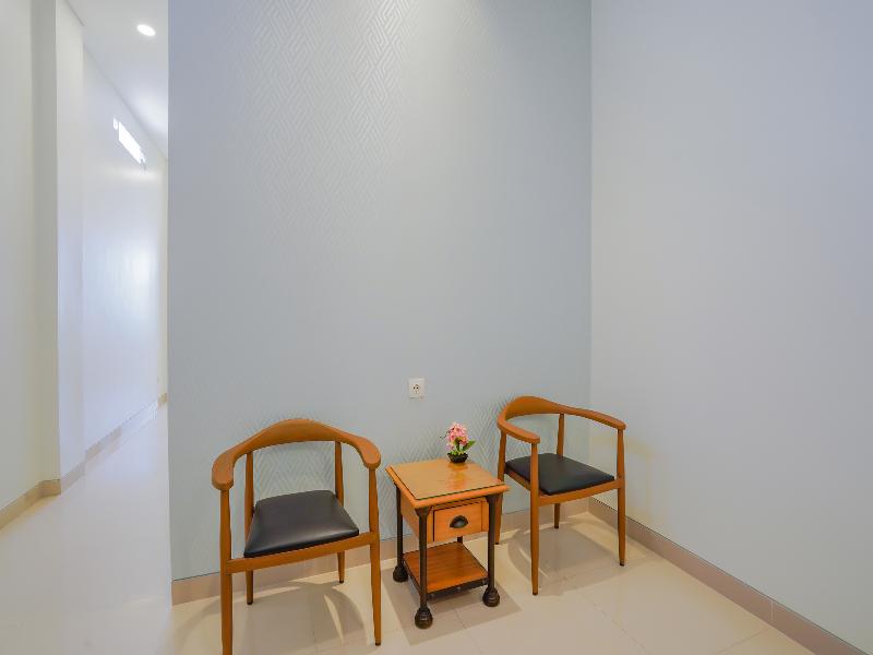 OYO 90336 Olive Guest House - Lobi
