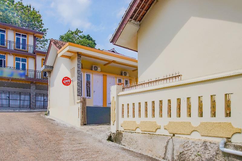 OYO 3839 Wisma Bambu Syariah - Genel