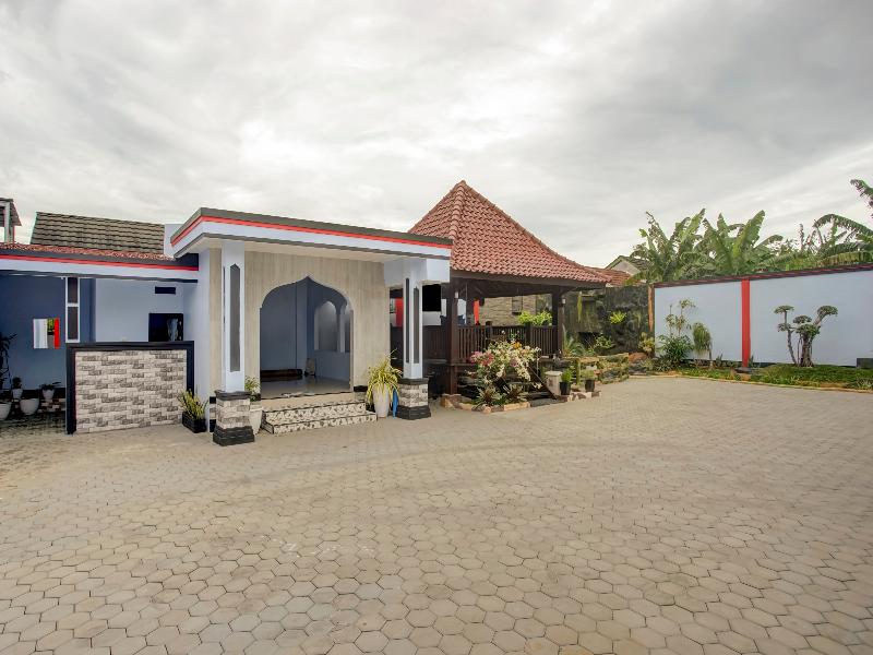 Azka Homestay Syariah - Lobi