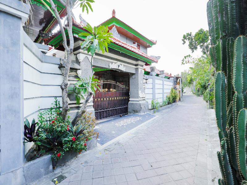 OYO 4003 Ceria Guesthouse Seminyak - Genel