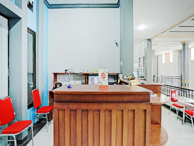 The Halona Villa Batu - Lobi