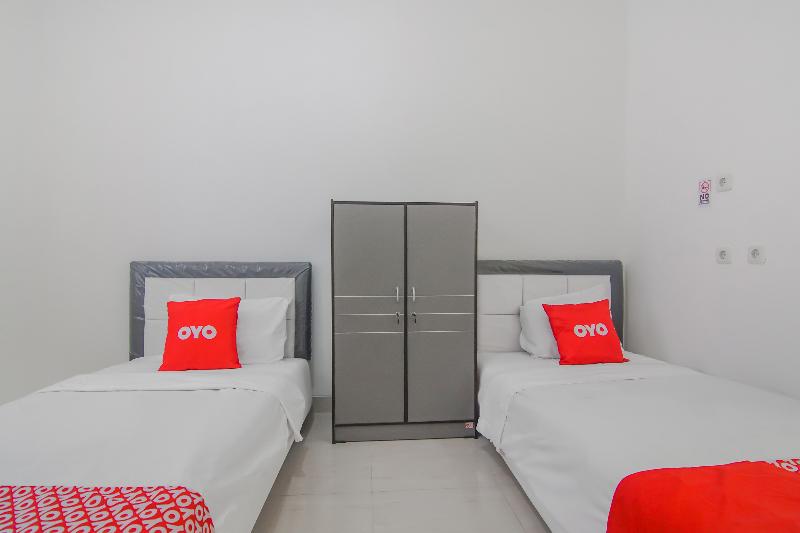 Capital O 90342 Kemang Garden - Oda