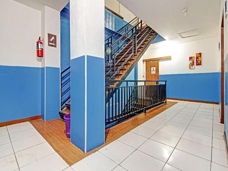 Super OYO 90422 Mall Of Indonesia - Genel