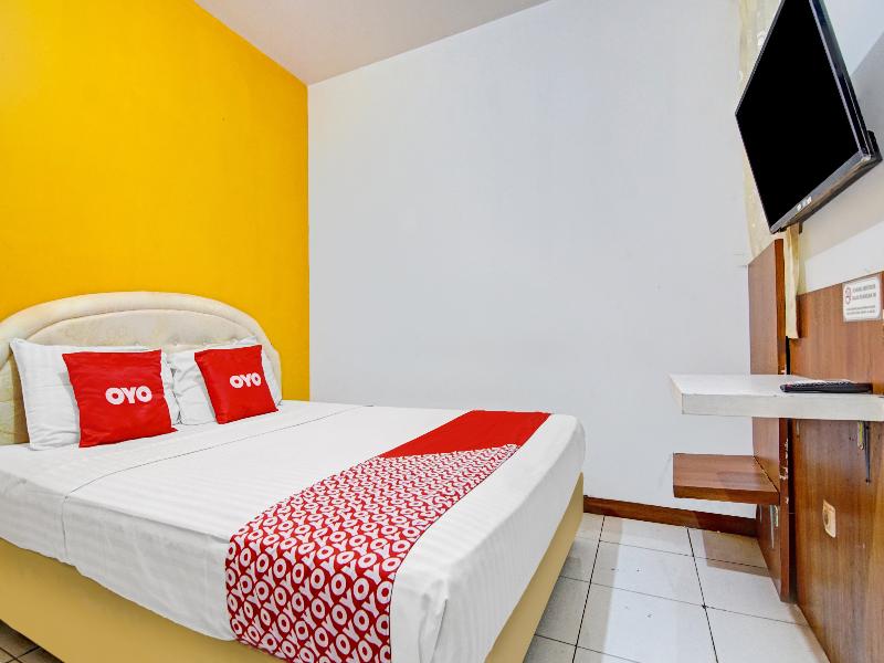 Super OYO 90422 Mall Of Indonesia - Oda