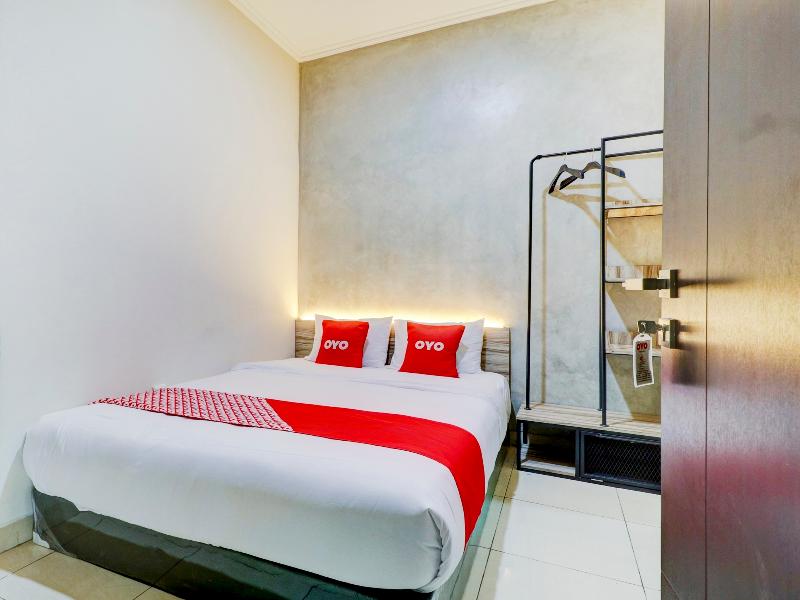 OYO 90215 Ada Residence - Oda