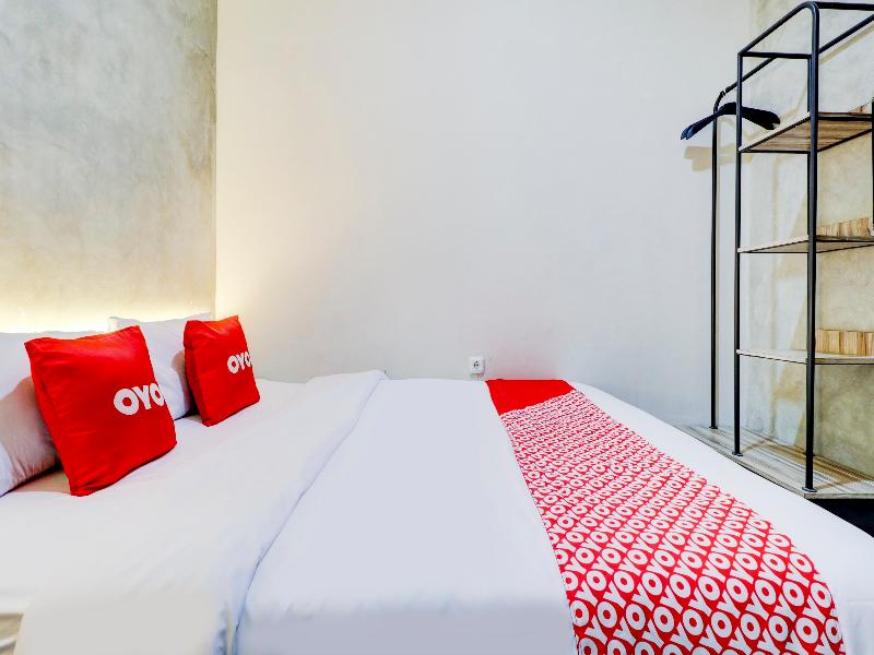 OYO 90215 Ada Residence - Oda