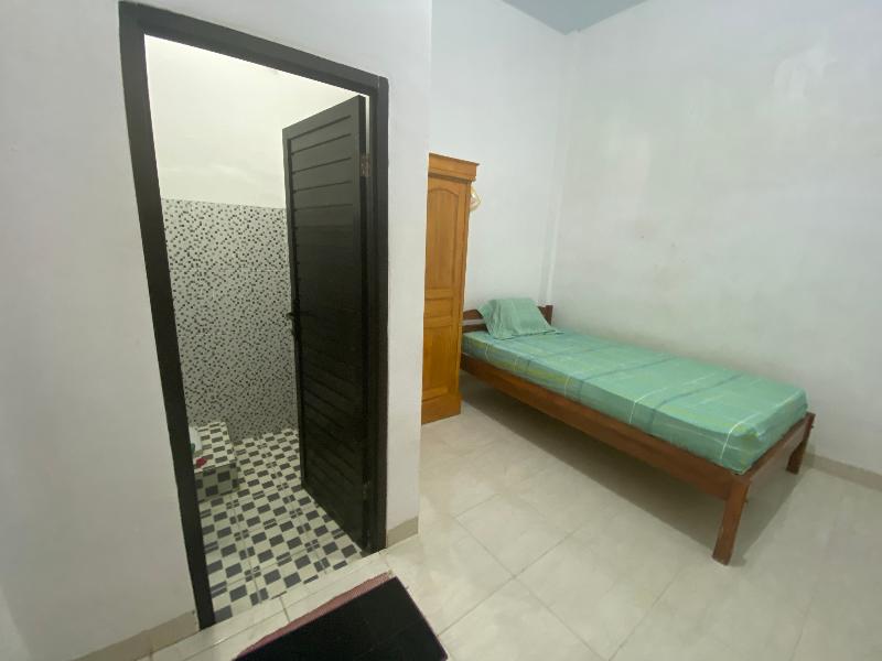 OYO 90111 Almeerah Homestay Syariah - Oda