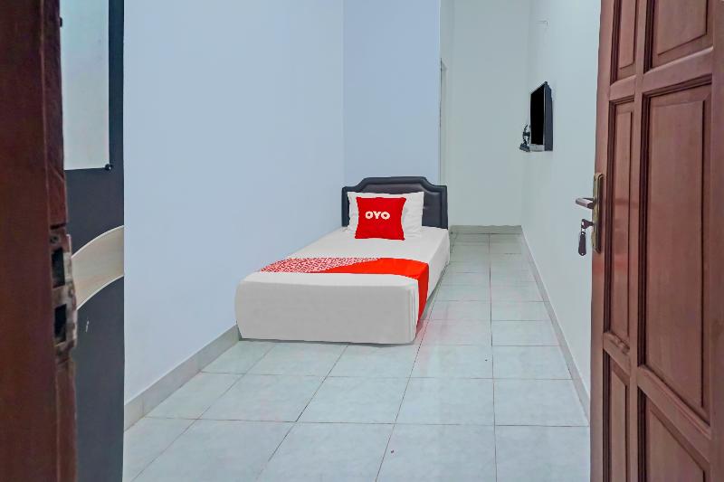 OYO 90117 Anugrah Homestay - Oda