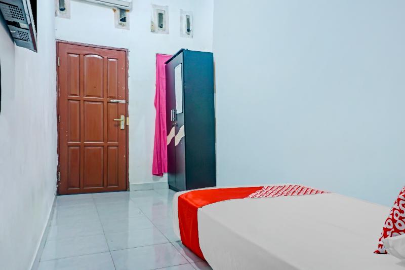 OYO 90117 Anugrah Homestay - Oda