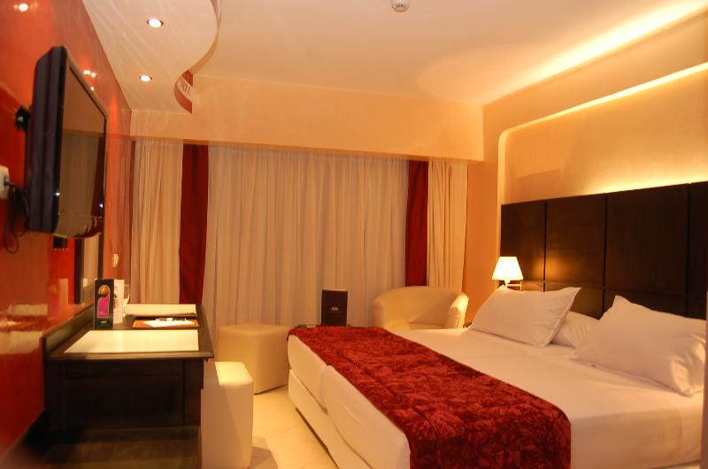 Hotel Anezi Tower - Oda