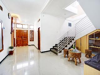 OYO 90383 Avisha Guest House Syariah fotoÄŸrafÄ±