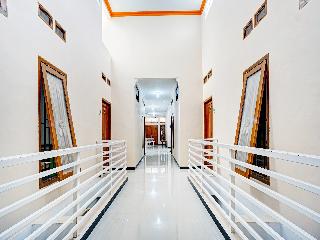 OYO 90383 Avisha Guest House Syariah fotoÄŸrafÄ±