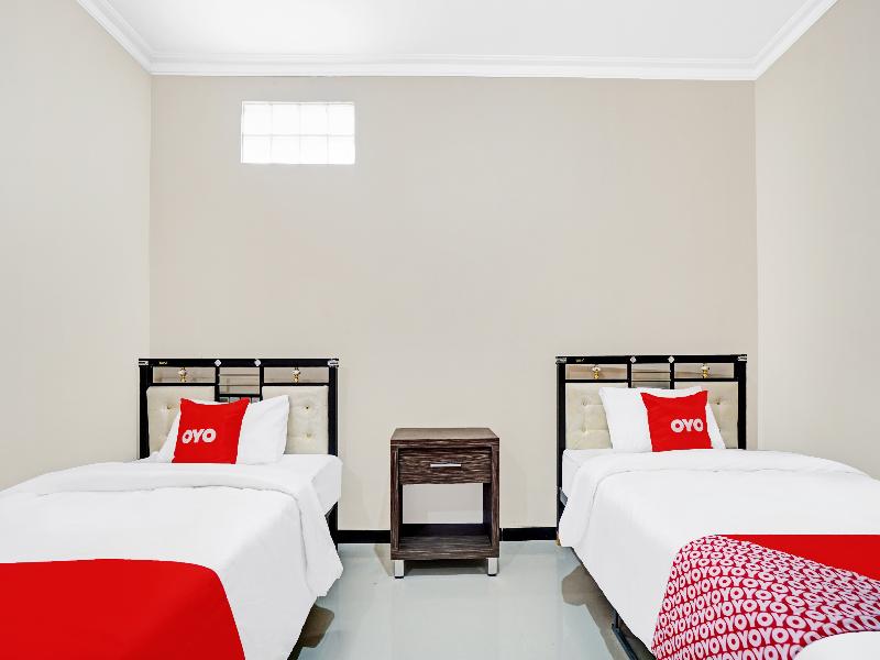 OYO 90383 Avisha Guest House Syariah - Oda