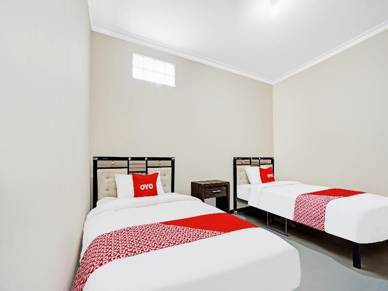 OYO 90383 Avisha Guest House Syariah - Oda