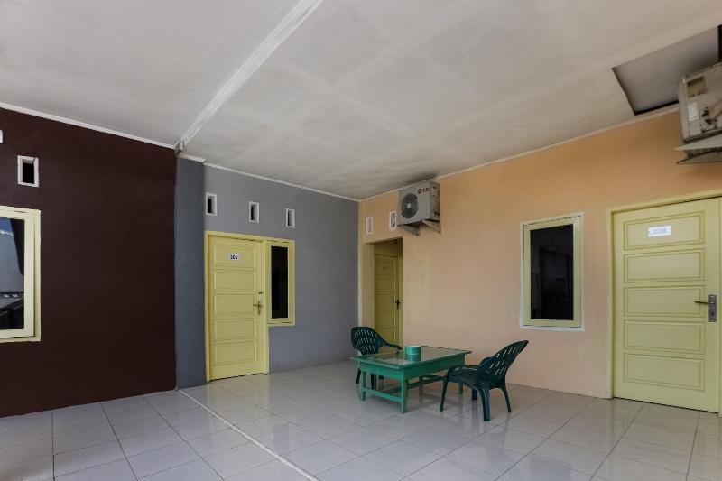 3907 Mine Residence - Lobi