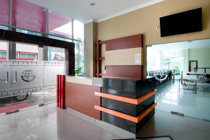 Super OYO 3431 Alpha Hotel Syariah - Lobi