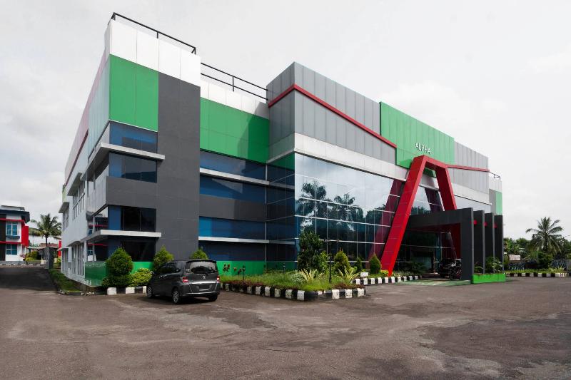Super OYO 3431 Alpha Hotel Syariah - Genel