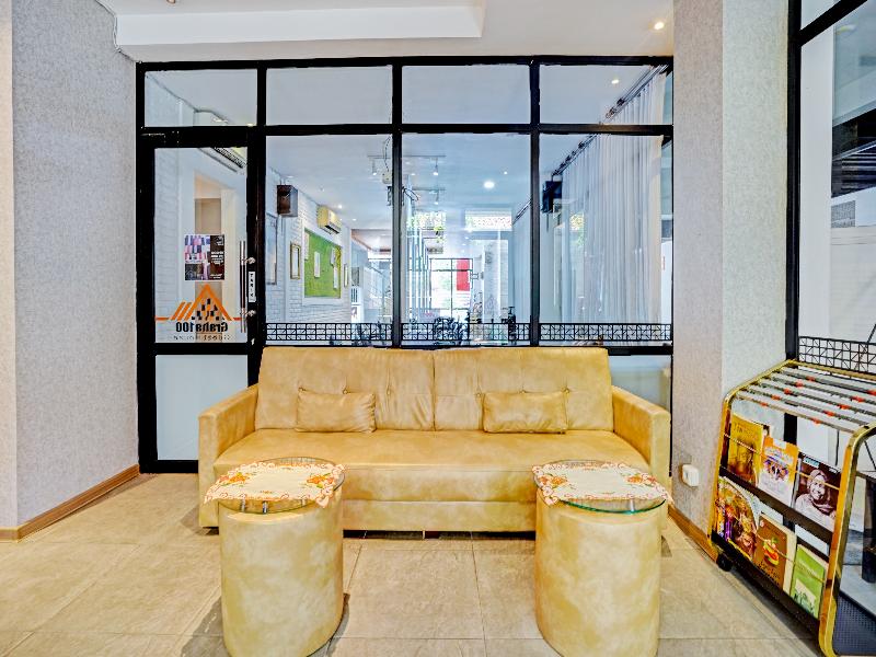 Super OYO 3905 Graha 100 Guest House Syariah - Lobi