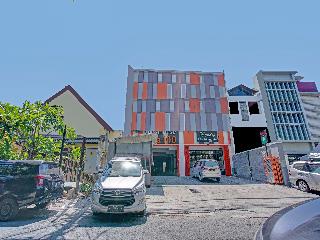 Super OYO 3905 Graha 100 Guest House Syariah otel fotoğrafı