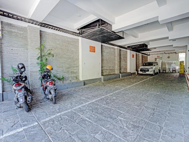 Super OYO 3905 Graha 100 Guest House Syariah - Genel